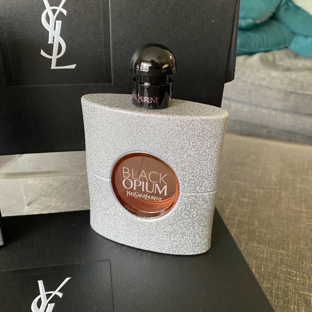 YSL Black Opium Glitter - Picture 3 of 6